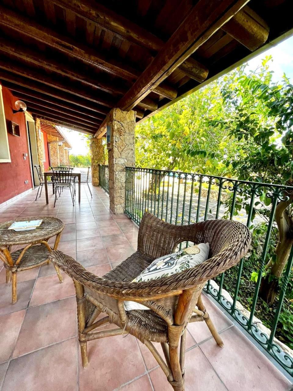 Case Di Loco Castro Agnone Bagni Exteriér fotografie